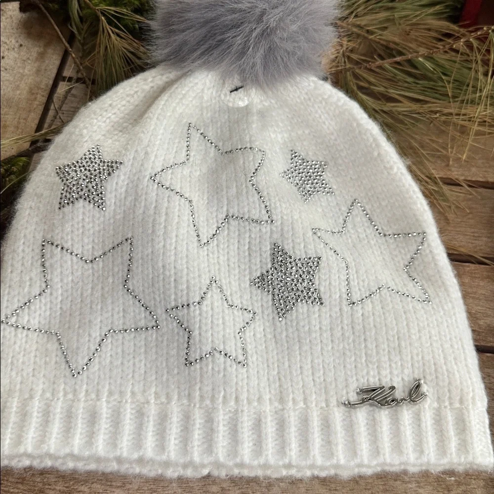 Karl Lagerfeld ivory and silver hat and gloves set